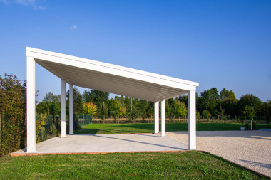 carport-cube-falda-inclinata-fotovoltaico-bianco-ccu2601-1600-2.jpg