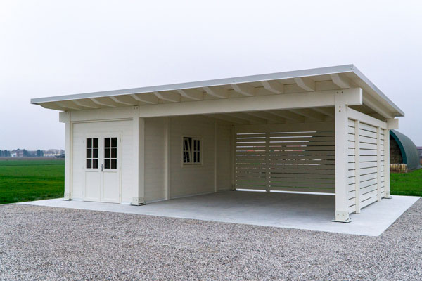 Carport in legno Classic avorio con box integrato e frangivista