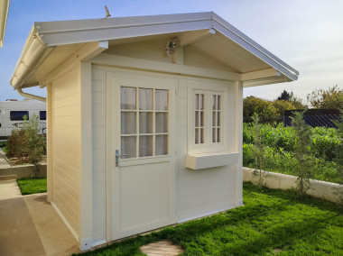 casetta-legno-due-falde-porta-finestra-frontali-c2605-1200-1.jpg