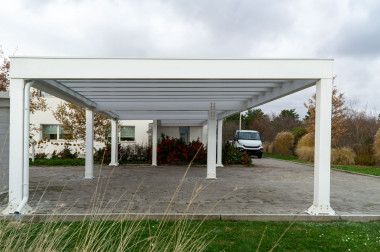 grande-carport-cube-modulare-pergola-ingresso-policarbonato-opalino-ccu2609-1600-3.jpg