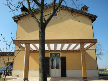 pergola-cube-copertura-policarbonato-bianco-opale-lattoneria-bianca-cup115-800-2.jpg